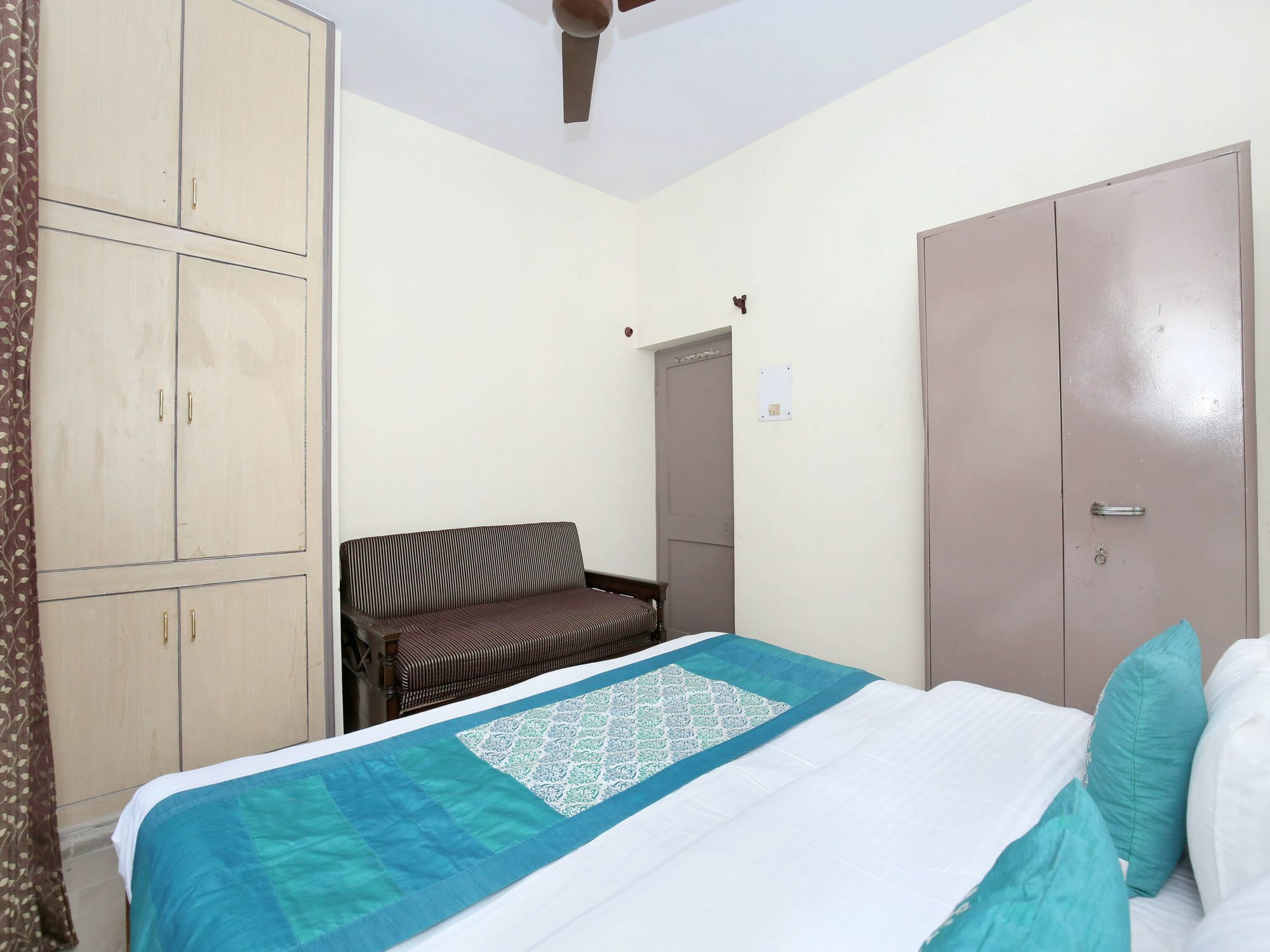 Elegant 3Bhk Abode In Shoghi, Shimla Apartment Exterior photo